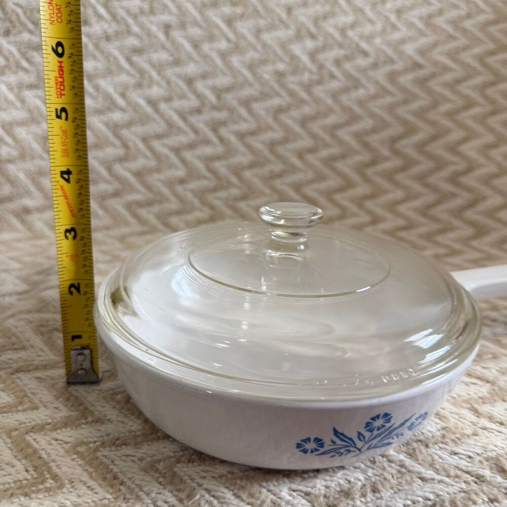 Vintage Corning Ware 6.5" Menuette Handled Skillet Cornflower Blue with Lid - Picture 12 of 12